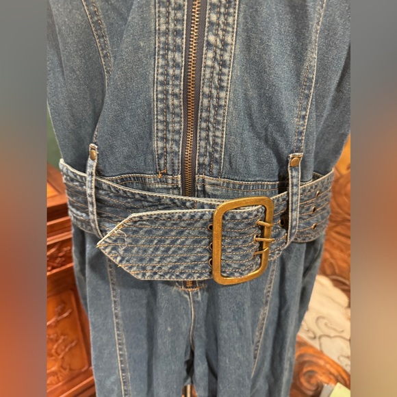 Vintage hipster denim halter jumpsuit with wide belt faded to perfection - Picture 3 of 8